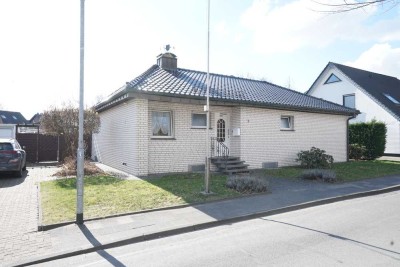 Modernisierter Bungalow mit großem Garten in Wesel-Büderich