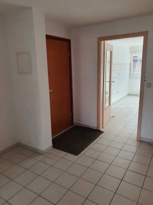 3-ZKB Pforzheim Nordstadt 
Fußläufig zum Bahnhof sowie Geschäfte des täglichen Bedarfs.