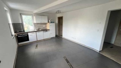 Moderne 3-Zimmer-Wohnung mit EBK und Terrasse