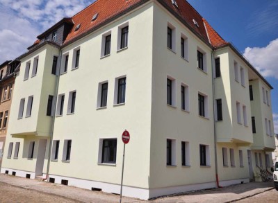 Helle, modernisierte 2-Zimmer-Hochparterre-Wohnung mit gehobener Innenausstattung in Magdeburg