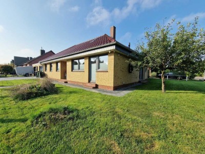 gepflegter Bungalow mit ca. 680 m² Grundstück in zentraler Lage