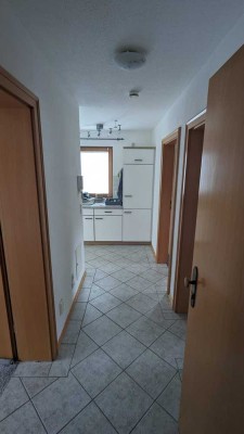 Sehr schöne 2-Zimmer-Wohnung mit Einbauküche und Kfz-Stellplatz in Obing/Pfaffing