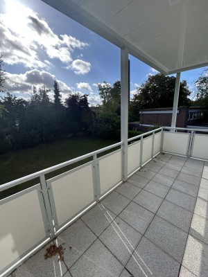 Helle 3-Zimmer Wohnung mit Balkon in Düsseldorf Lörick