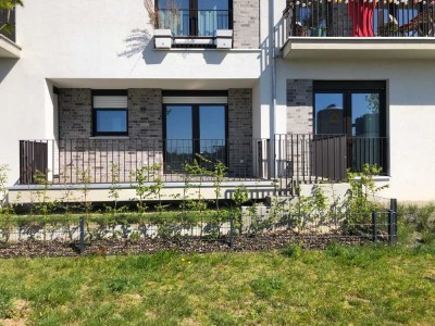 Exklusive 2-Zimmer-Terrassenwohnung in Toplage am Offenbacher Hafen