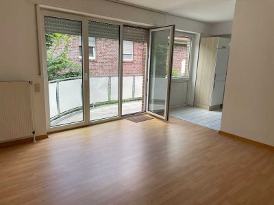 Renovierte, helle 3-Zimmer-Maisonette-Wohnung mit Balkon und Einbauküche in Münster