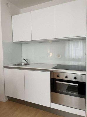 Stilvolle, modernisierte 1,5-Zimmer-Wohnung mit Balkon und Einbauküche in Alfdorf