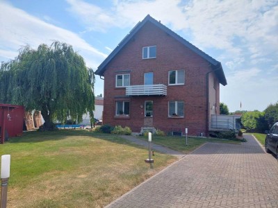 Helle Wohnung mit drei Zimmern sowie Balkon und EBK in Braunschweig