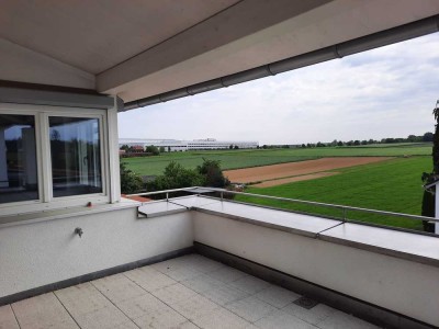 4-Zi-Dachgeschoss-Wohnung mit zwei Terrassen in Filderstadt