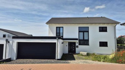Einfamilienhaus mit A++ Effizienz, PV-Anlage, Smart Home, Einliegeroption & Doppelgarage