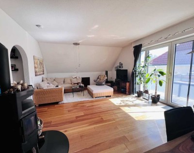 Provisionsfrei: Lebensqualität pur - mit Kamin und Südbalkon