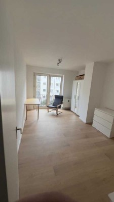 Winterhude, schickes neu renoviert, möbliertes 1 Zimmerapartment