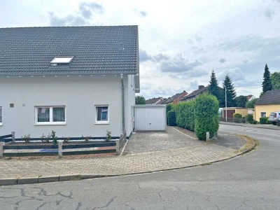 Familienfreundliche Doppelhaushälfte mit einer Garage auf sonnigem Grundstück in Hamm-Westen