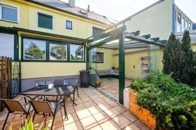 Bezauberndes Haus mit großem Garten und Schwimmteich