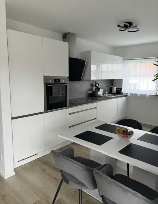 Helle 2,5-Zimmer-Wohnung mit Dachterrasse