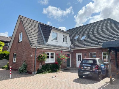 Büsum/ Zentrum: Großzügige 4-Zimmer Wohnung ideal für Familien in direkter Schulnähe