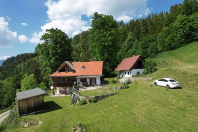 Einmaliges Landhaus in traumhafter Alleinlage auf ca. 13 Hektar – Ihr privates Paradies
