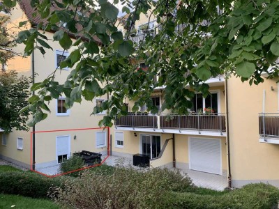 Gemütliche 2-Raum-Wohnung mit Terrasse & Einbauküche bei Bedarf