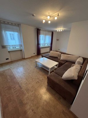Helle 3-Zimmer-Wohnung mit Balkon & 2 Tiefgaragenstellplätzen – Nähe Stadtzentrum