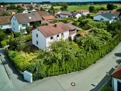 ***Provisionsfrei*** - Zweifamilienhaus in Parkstetten – Viel Platz für Familien oder Kapitalanleger