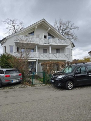 Attraktive DG-Wohnung mit Dachterrasse, Einbauküche, Garage in ruhiger Bestlage Neubiberg
