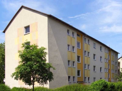 Schöne 2,5 Zimmerwohnung mit Balkon