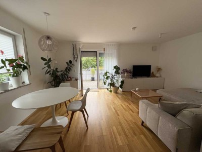 Moderne 2-Zimmer-Wohnung mit Balkon und Stellplatz in zentraler Lage von Gunzenhausen