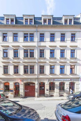 Kleine 3 Zimmerwohnung im ruhigen Hinterhaus