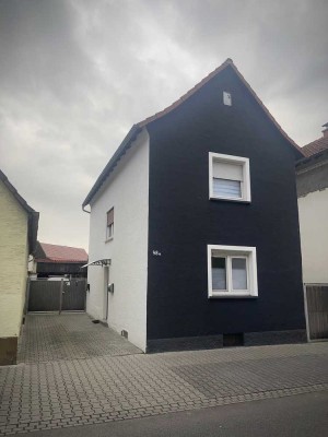 Modernisiertes Einfamilienhaus und Bungalow auf einem Grundstück!