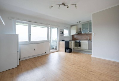 Helle 2 Zimmer Wohnung, ruhige Lage &amp; großer Balkon