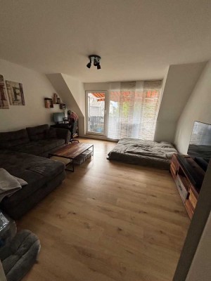 Stilvolle 3-Raum-Dachgeschosswohnung mit Balkon in Solingen