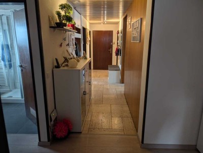 Helle 4,5-Zimmer Wohnung mit Balkon in Herrenberg Affstätt