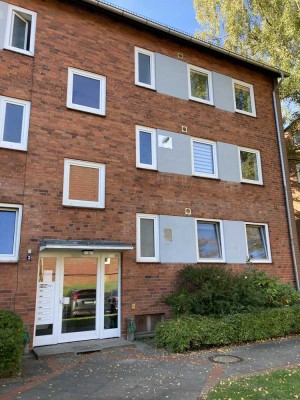 ***Anfragestopp*** 3-Zimmer Wohnung mit Balkon & EBK in Kiel-Hassee, provisionsfrei