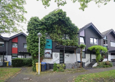 Provisionsfrei - freies, sanierungsbedürftiges Reihenendhaus mit Garage in Bonn-Tannenbusch