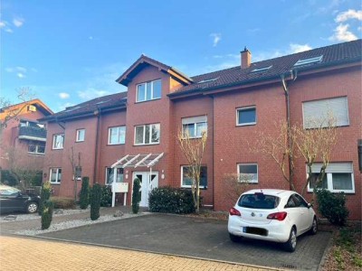 Schöne, lichtdurchflutete DG-Wohnung in Hamminkeln-Dingden mit Balkon