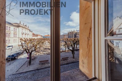 Luxuriöse Altbau-Traumwohnung auf 175m² mit Aufzug und Freisitz neben dem Schloss zu vermieten