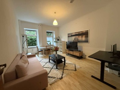 Ruhige, voll möblierte 1-Zimmer-Wohnung mit Garten in Charlottenburg (Zwischenmiete)