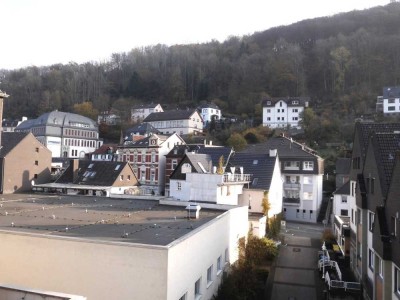 Helle, freundliche Dachgeschosswohnung in der Innenstadt von Altena