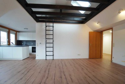 Top renovierte 3,5-Zimmer-Atelierwohnung mit EBK u. Südbalkon in bevorzugter Aussichtslage