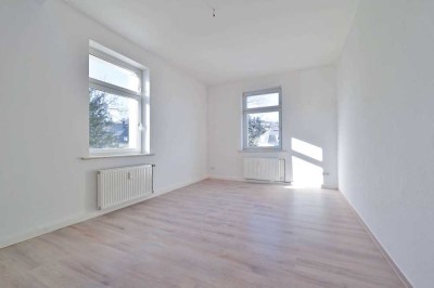 Geräumige 3-Raum-Wohnung in Burkhardtsdorf – Ihr idealer Wohntraum im 1. Obergeschoss!