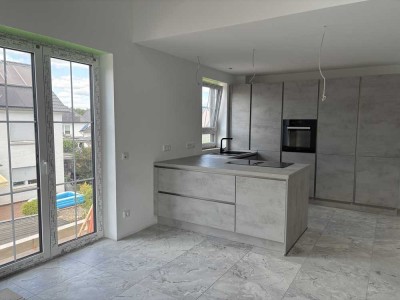 2 x Neubau Erstbezug Luxus Maisonette in Repräsentativer Stadtvilla mit Einbauküche