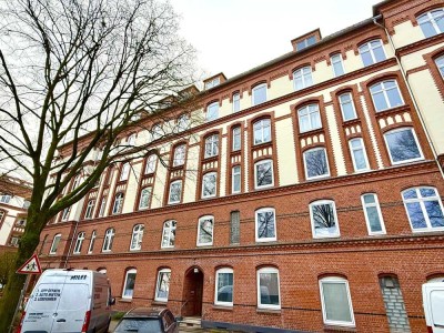 Guter Schnitt und hohe Decken - 2-Zimmer-Wohnung in Barmbek-Süd