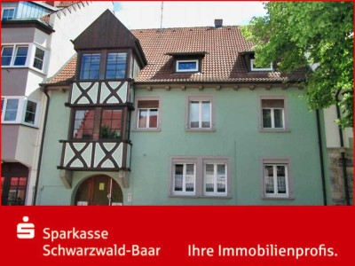 4-Zimmer-Maisonettewohnung mit Garage und mehreren Stellplätzen