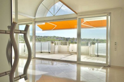 Helles Penthouse mit Weitblick! Wiesbaden-Sonnenberg!