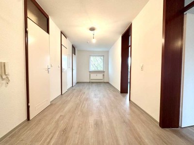 Umfassend sanierte großzügige Familienwohnung inkl. ebenerdiger Dusche