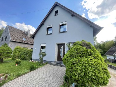 Gemütliches freistehendes Einfamilienhaus mit großem Garten