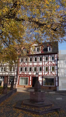 Charmantes Mehrfamilienfachwerkhaus inkl. Gewerbefläche mit Traumblick auf Rathaus und Leuchtberg