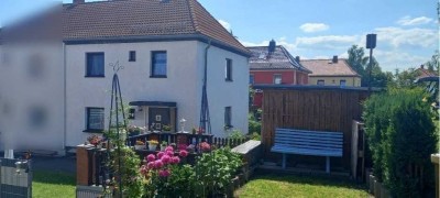 Schöne Doppelhaushälfte in ruhiger Lage von Zwickau