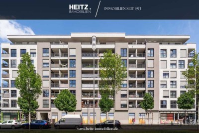 Europa-Allee: Helle 3-Zimmer Wohnung mit Loggia und Stellplatz in Top-Lage