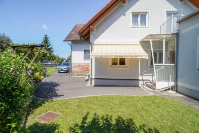 Fehring: Charmantes kleines Wohnhaus mit 114 m² Wohnfläche in sonniger Stadtrandlage