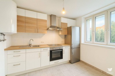 Charmante Wohnung mit Blick auf die Kirche – generalsanierte Anlage in Toplage von Simmering